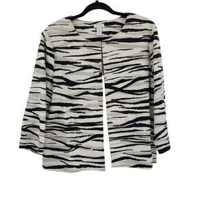 Chico's Blazer Size 2 White‎ Twill Black Gray Tiger Cotton Scoop Career Luncheon